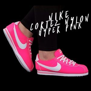 Nike Cortez Nylon Hot Pink